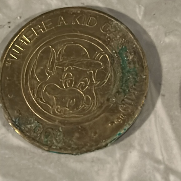 41 Chuck E. Cheese Tokens assorted years from 1992 through 2003 see list below - Picture 9 of 11